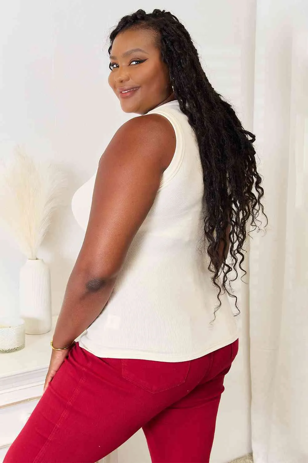 Basic Bae Full Size Elegant Round Neck Tank