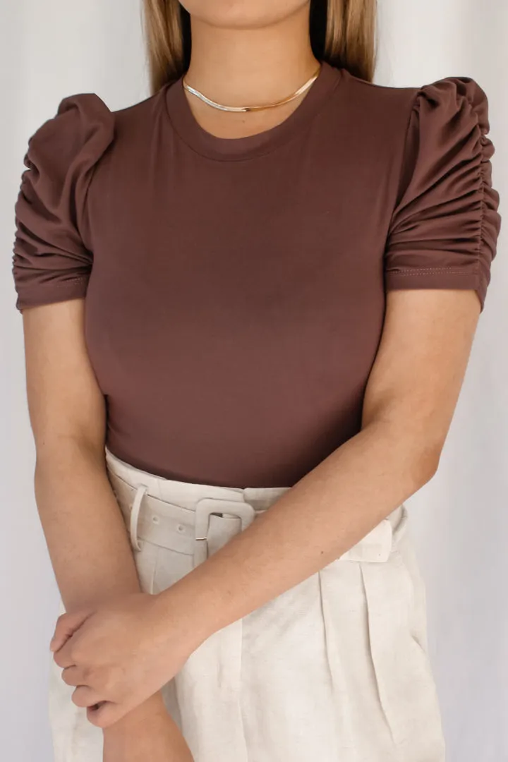 Cafe Ruched Top in Chocolate Biscotti Brown