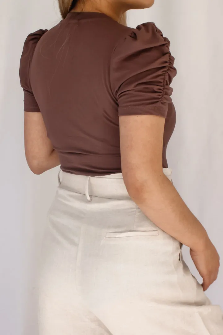 Cafe Ruched Top in Chocolate Biscotti Brown