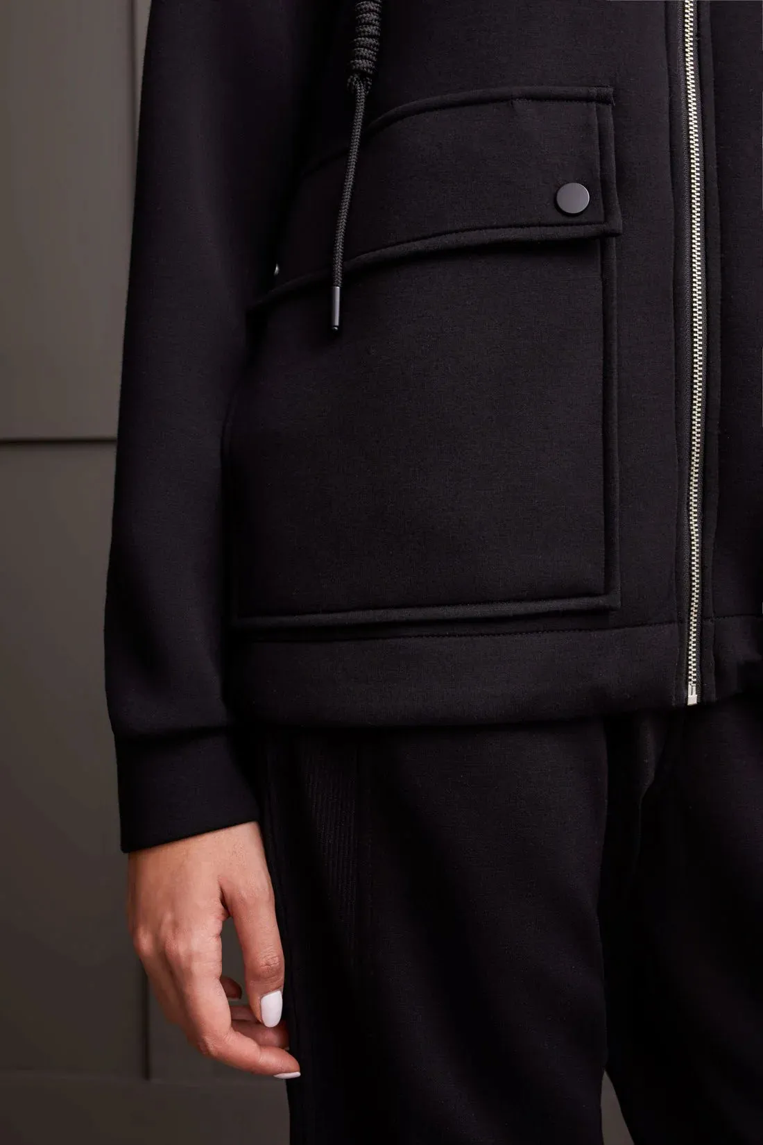 HOODED ZIP UP JACKET WITH POCKETS