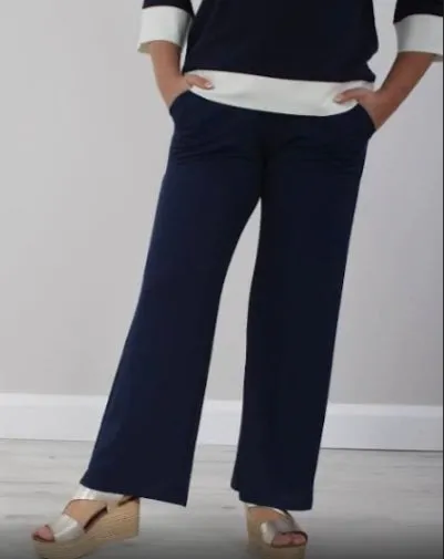 Navy 3/4 Length Trousers - Peruzzi