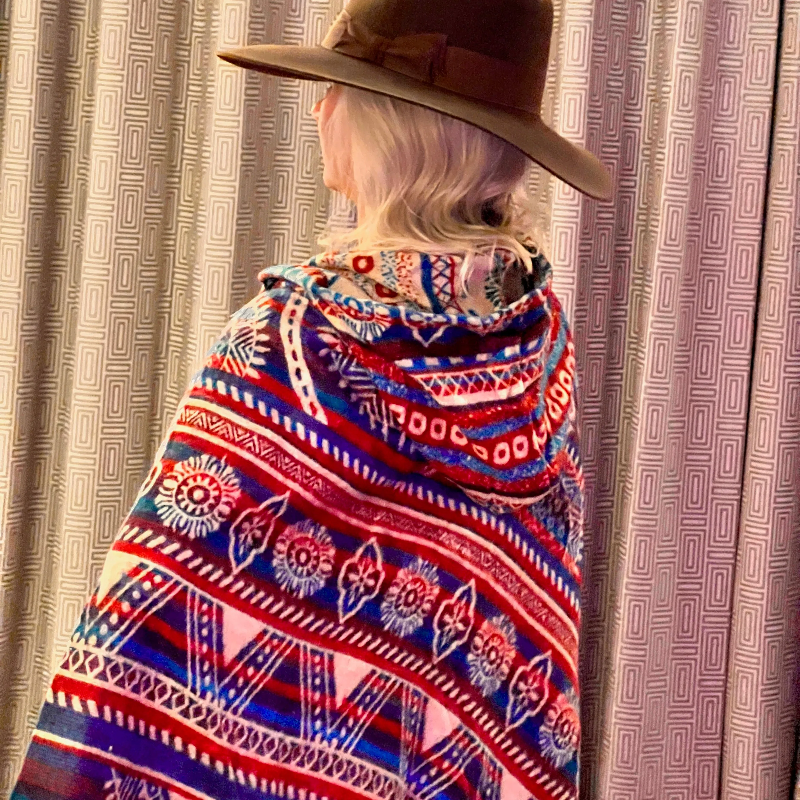 Poncho - Turquoise/Red