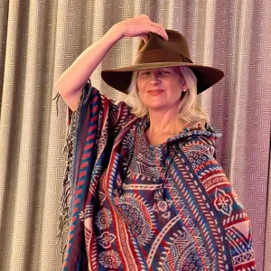 Poncho - Turquoise/Red