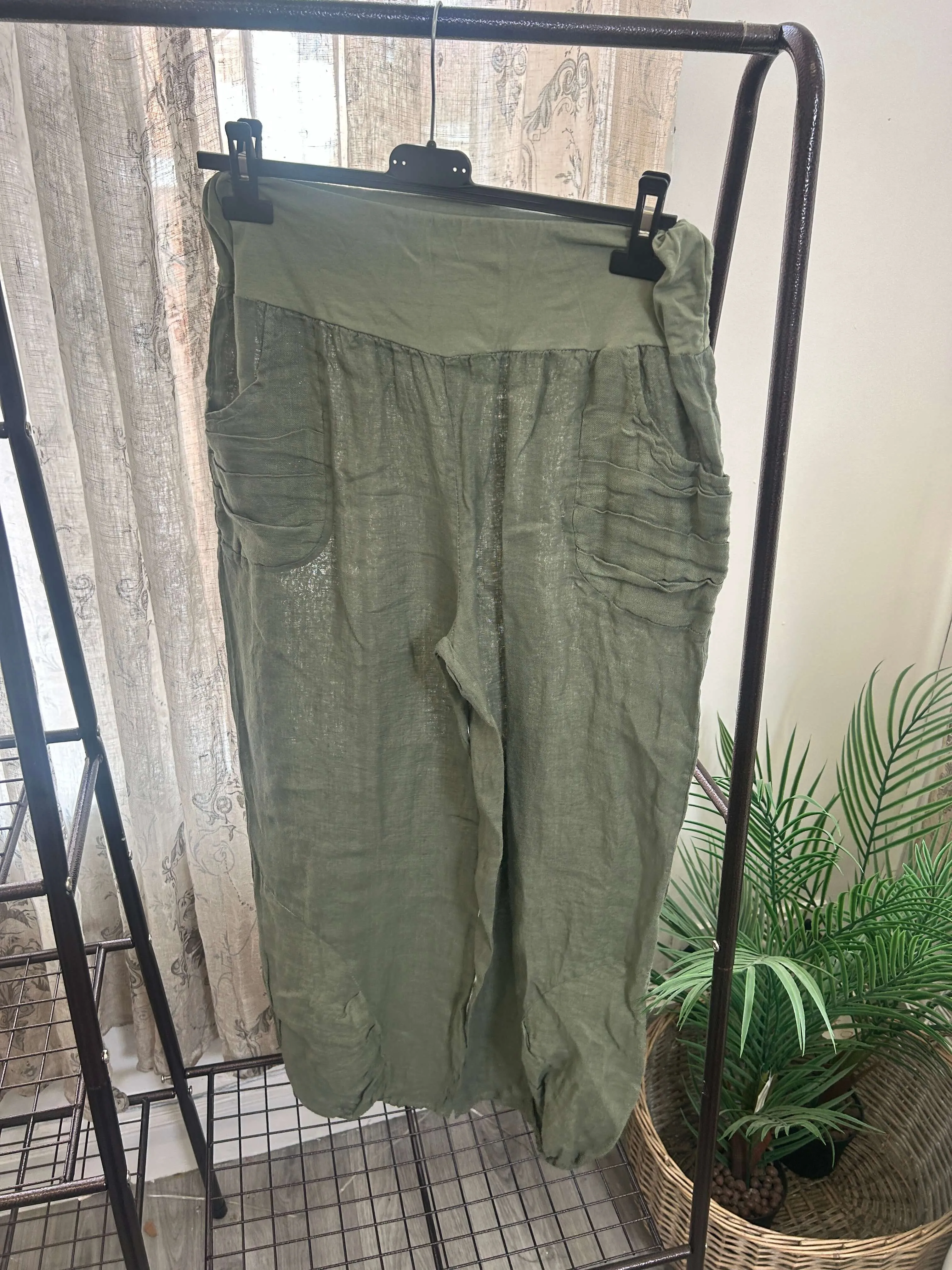 Ruffle Pocket Jersey Waist Linen Trouser