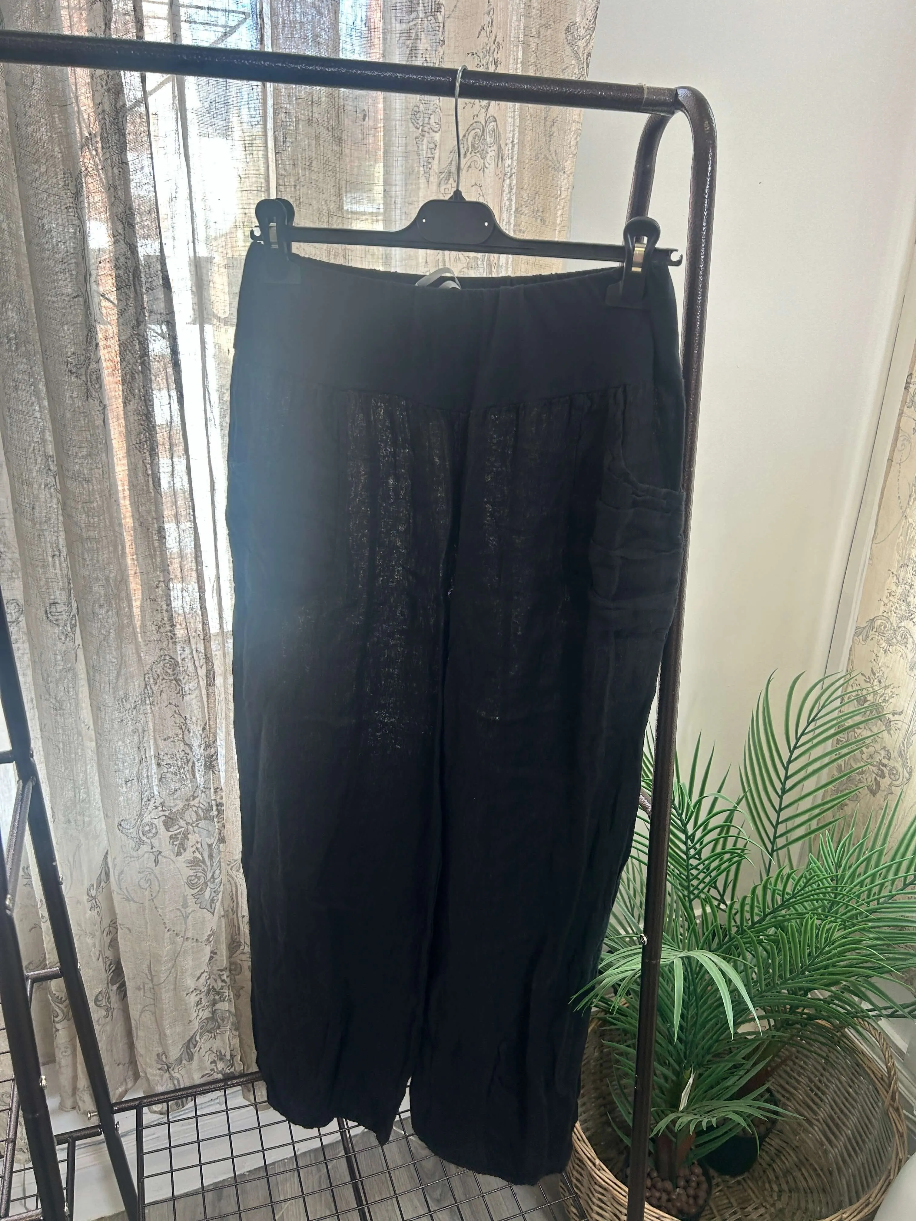 Ruffle Pocket Jersey Waist Linen Trouser
