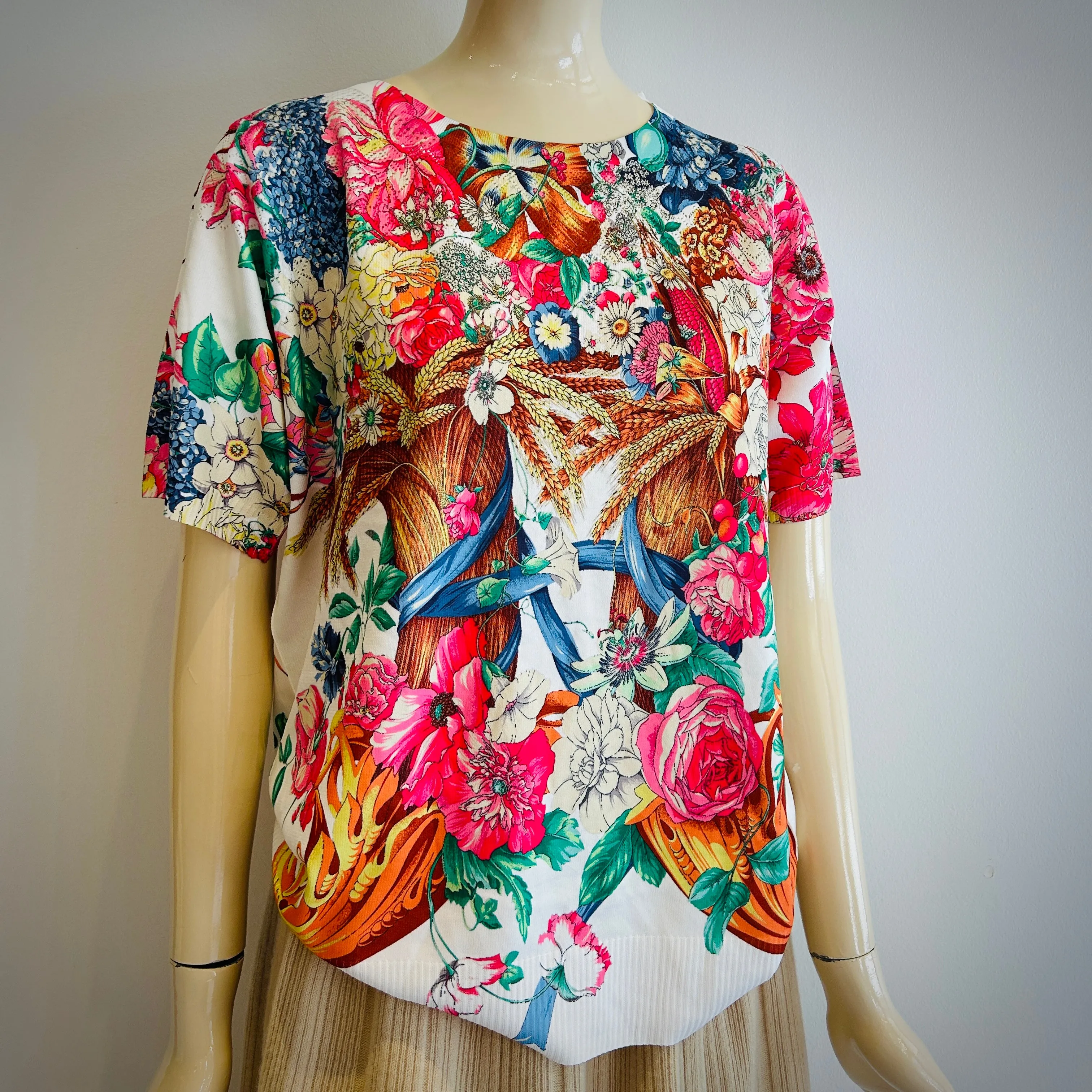 Short Sleeve Sweater.  April Sale 25% Off.     At Checkout Use Code April25