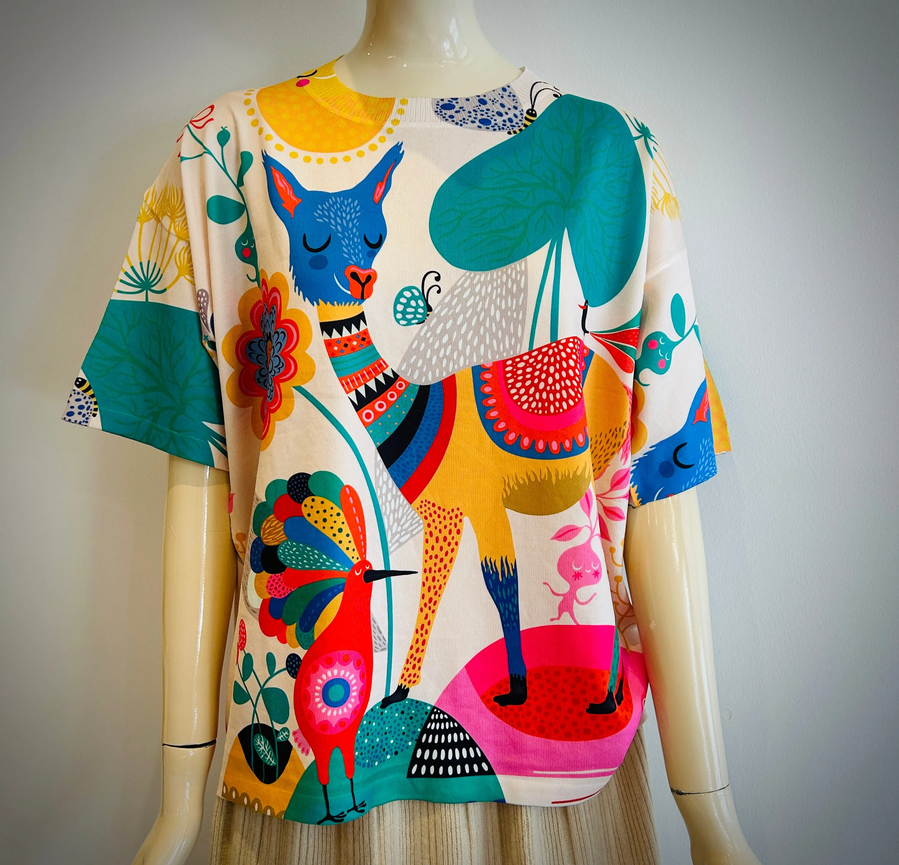 Short Sleeve Sweater.  April Sale 25% Off.     At Checkout Use Code April25