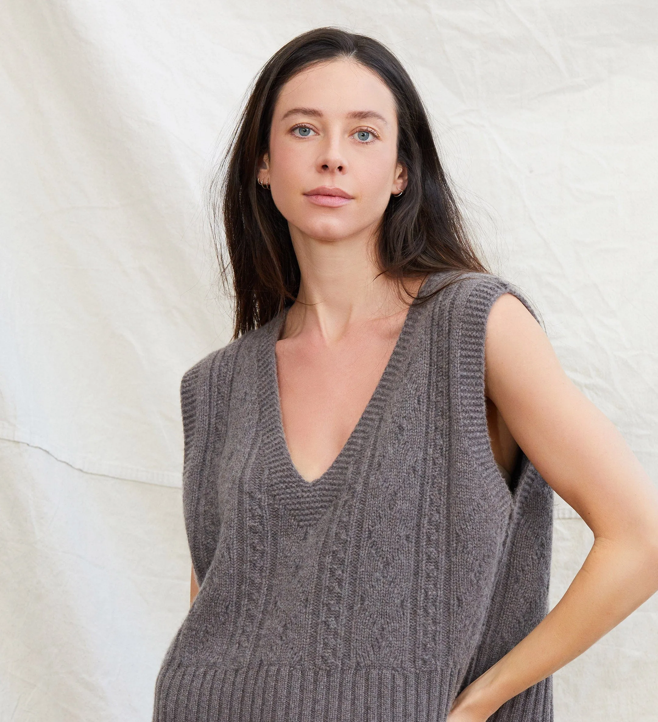 The Oversized V-Neck Cashmere Vest