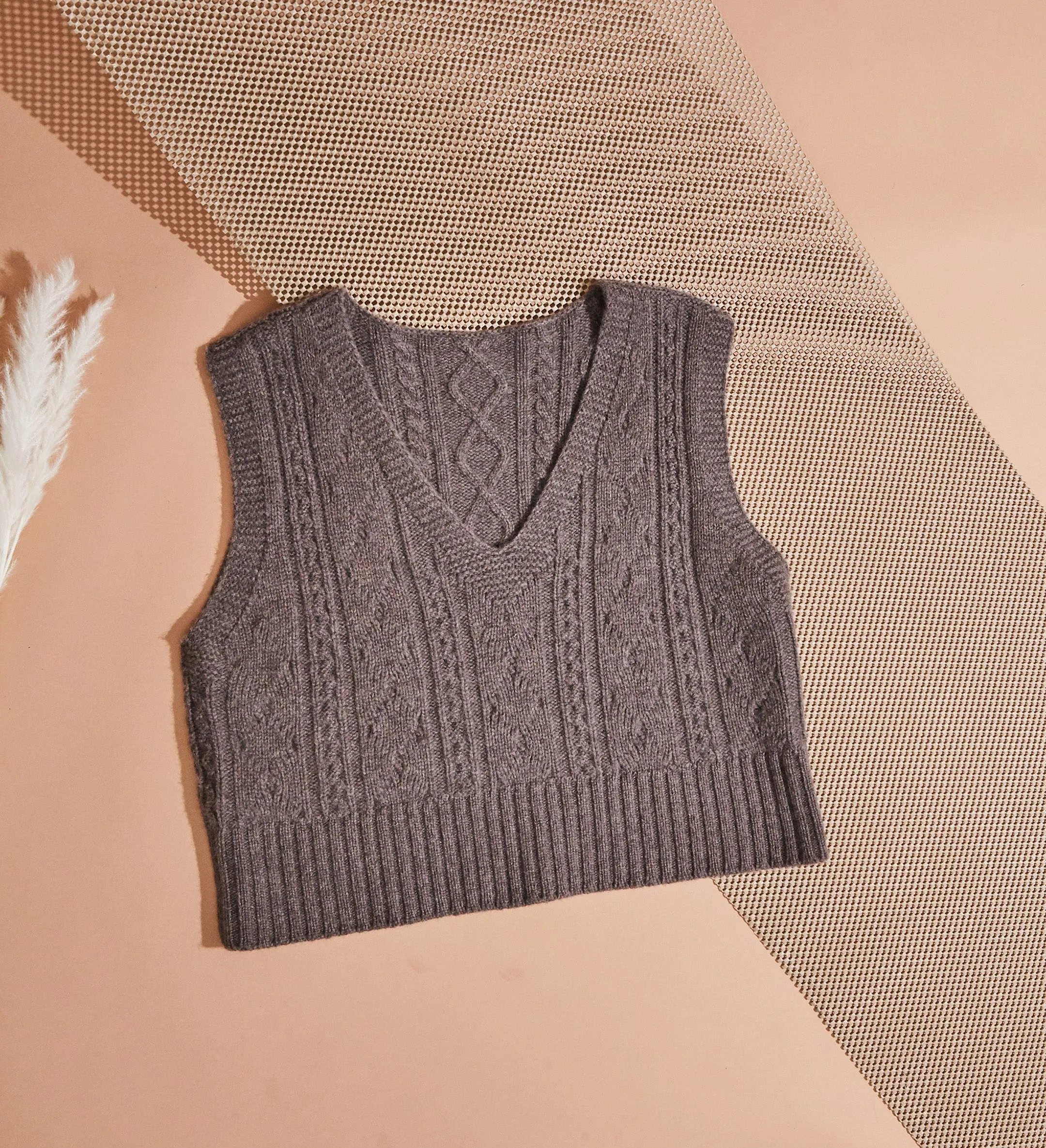 The Oversized V-Neck Cashmere Vest