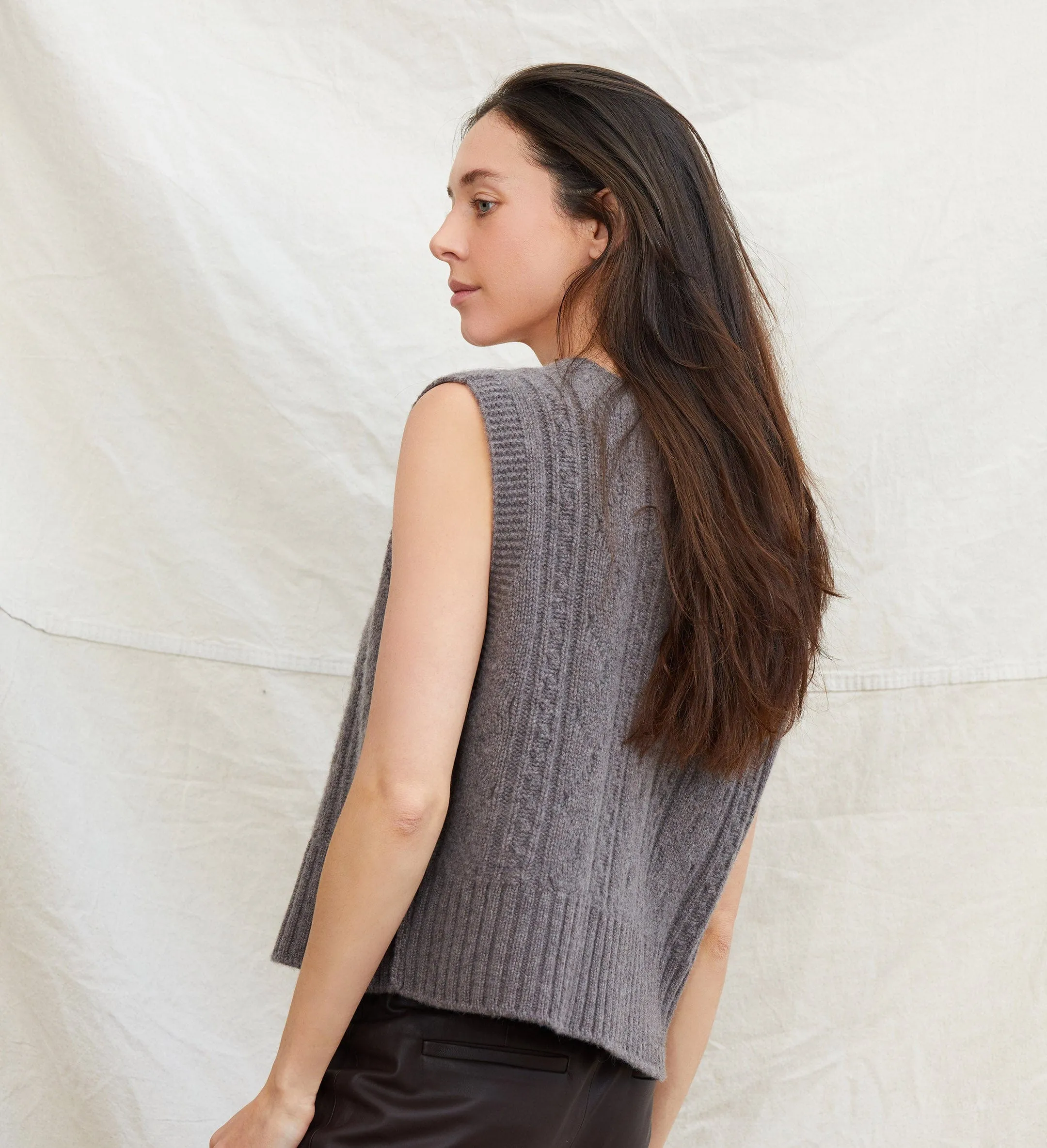The Oversized V-Neck Cashmere Vest